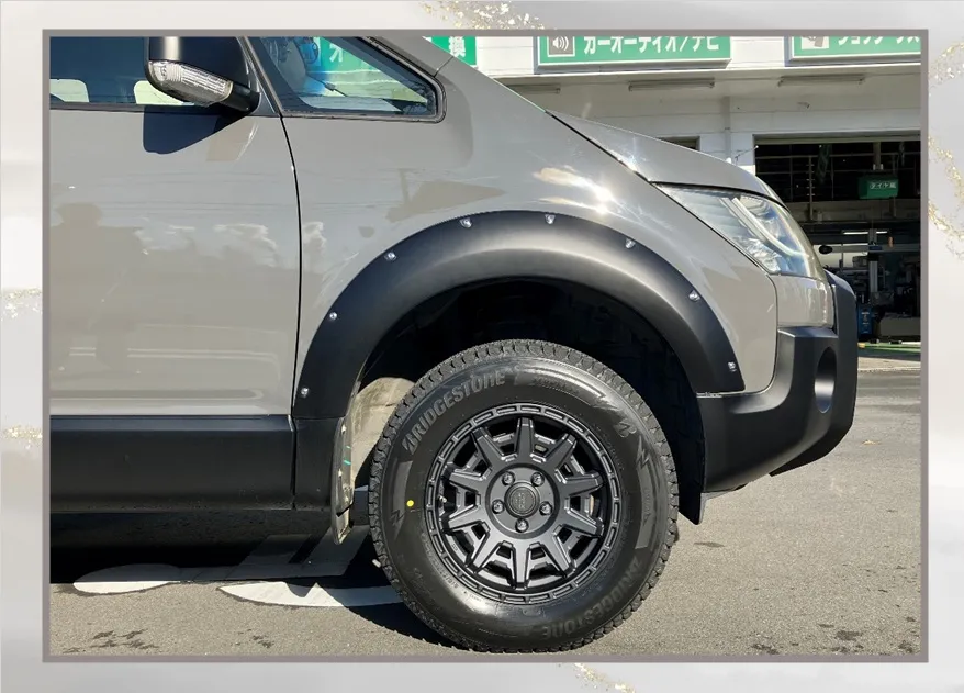 MITSUBISHI / DELICA D:5 タイヤ・ホイ...