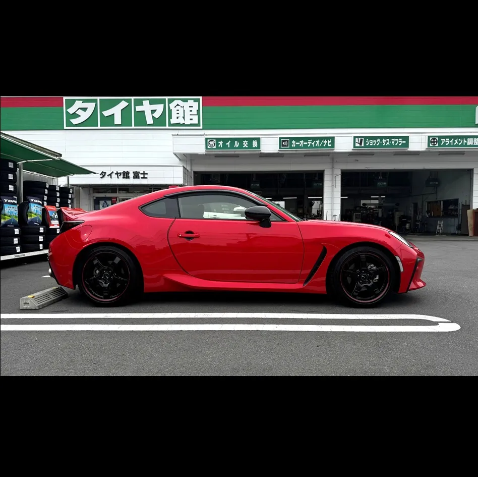 TOYOTA / GR86 ホイール交換・車高調・アライメン...